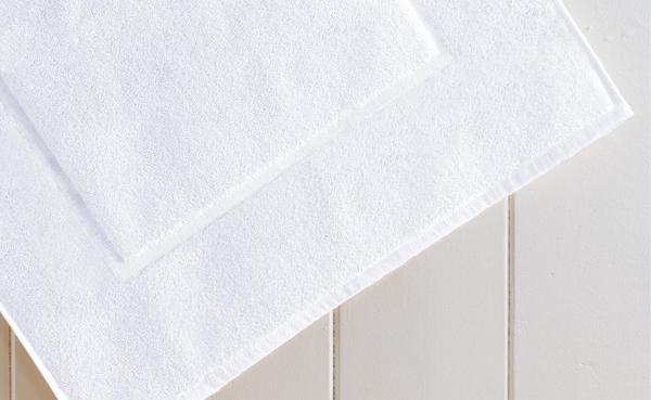 Comphy Classic Bath Mat - White